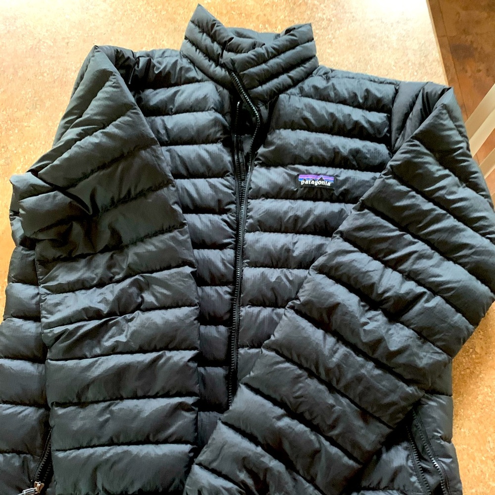 Patagonia Men's Black Down Sweater Jacket